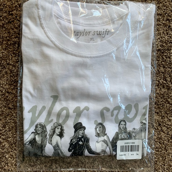 NEW Taylor Swift Eras Tee Folklore - Picture 2 of 7